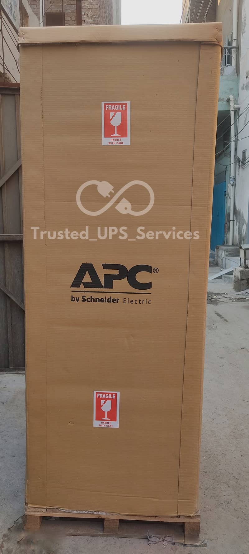 APC, Chloride, Digital Energy, Eaton, Emerson Liebert, Riello | UPS | 2