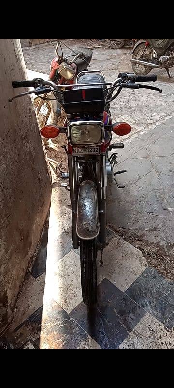 honda 125 Karachi num ha 0