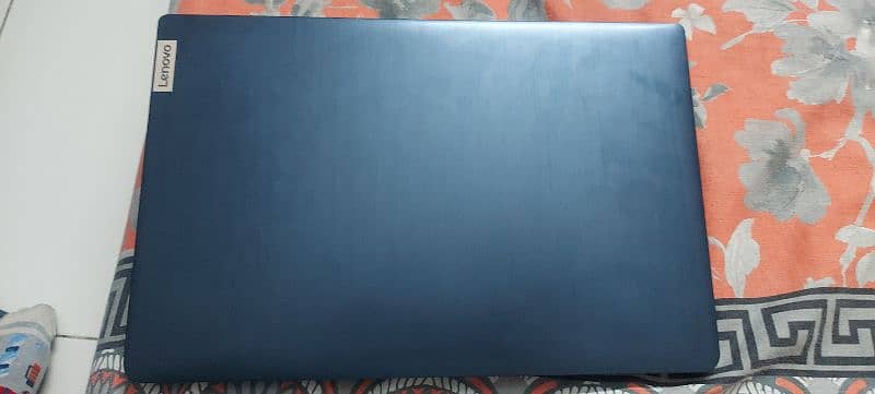 Lenovo Ideapad 3 7