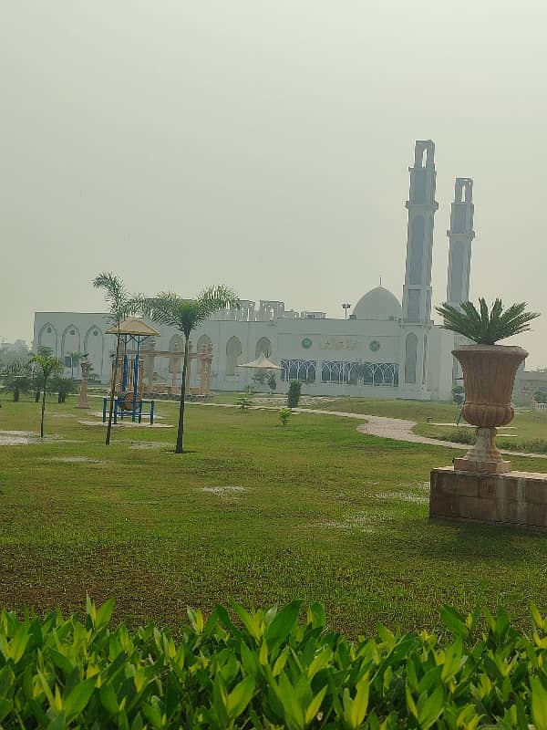 Bahria Nasheman Ferozepur Road Affordable Prime Location Residential Plot Of 8 Marla Is Available For Sale 2