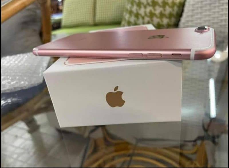 iPhone 7 plus ram 128 GB PTA approved my WhatsApp number 03379701486 1