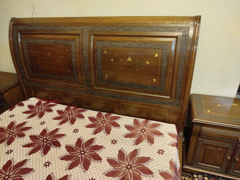 Bed Set Wooden 4