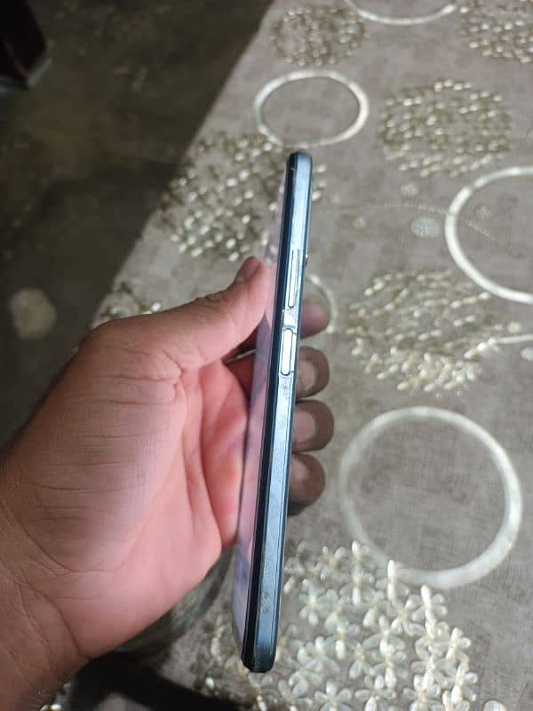 vivo y33s 100% orignal and full ok mew condation mobile 2