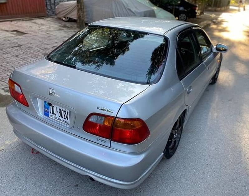 Honda Civic VTi 1999 Model Automatic AC 2