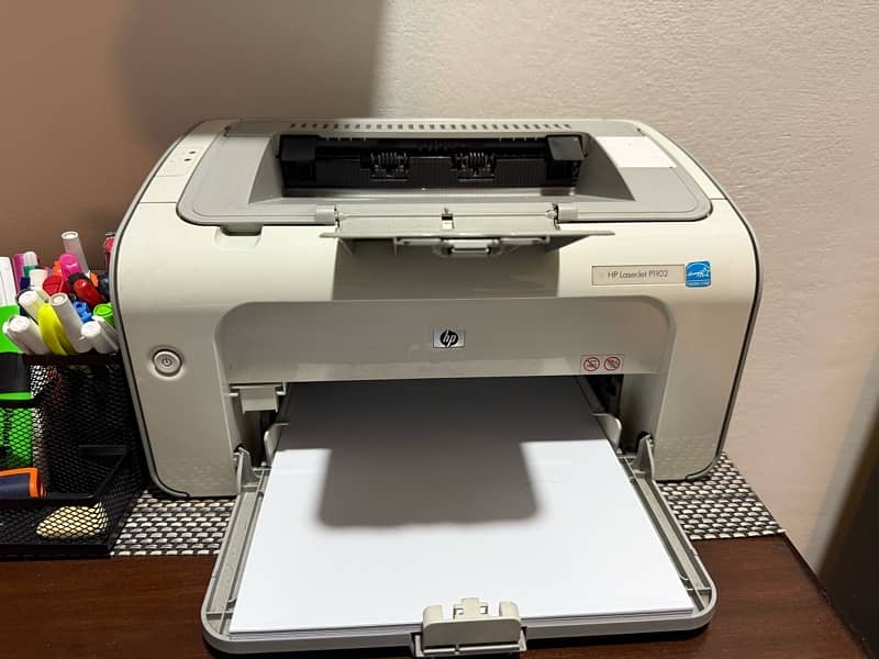 hp LaserJet P1102 0