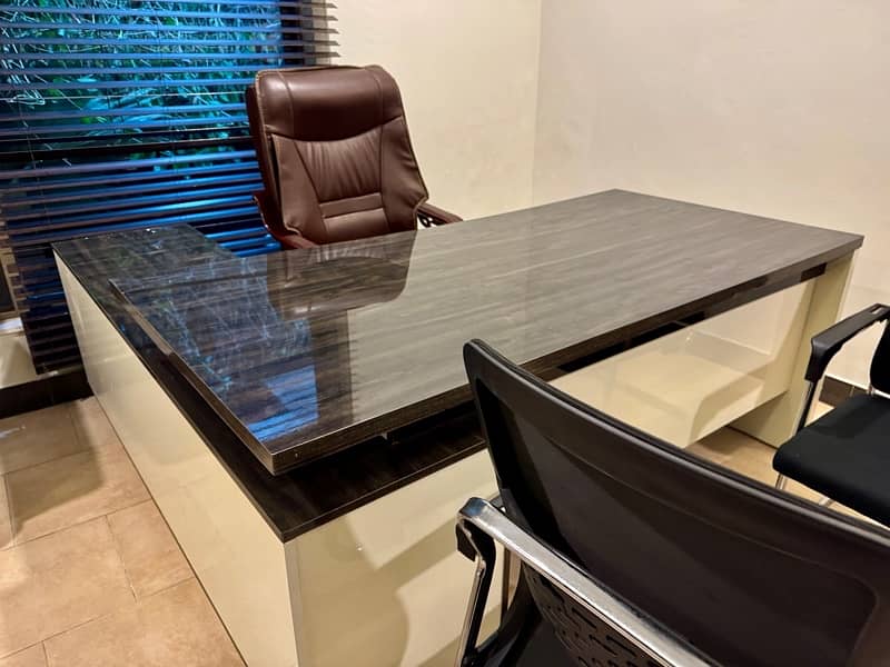 Executive Boss Table With Executive Chair 3