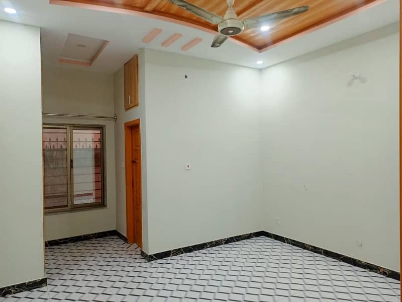 8 MARLA UPPER PORTION FOR RENT IN F-17 ISLAMABAD 11