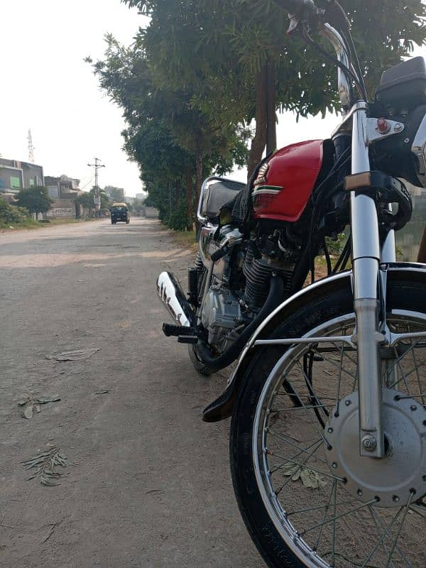 Honda 125s all bike ok condition 6