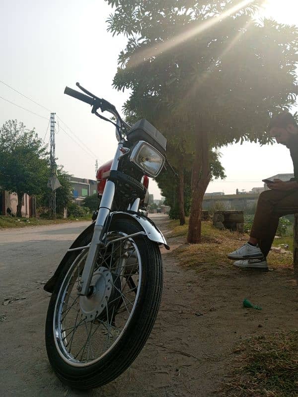 Honda 125s all bike ok condition 7