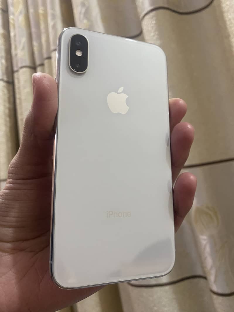 Apple iPhone XS 5