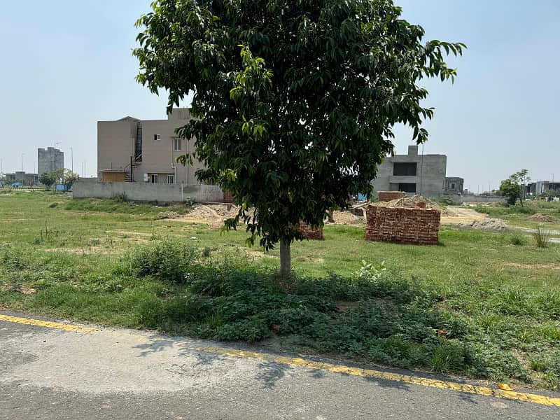 1 Kanal Corner Residential Plot No U Block For Sale Located In Phase 7 DHA Lahore 2