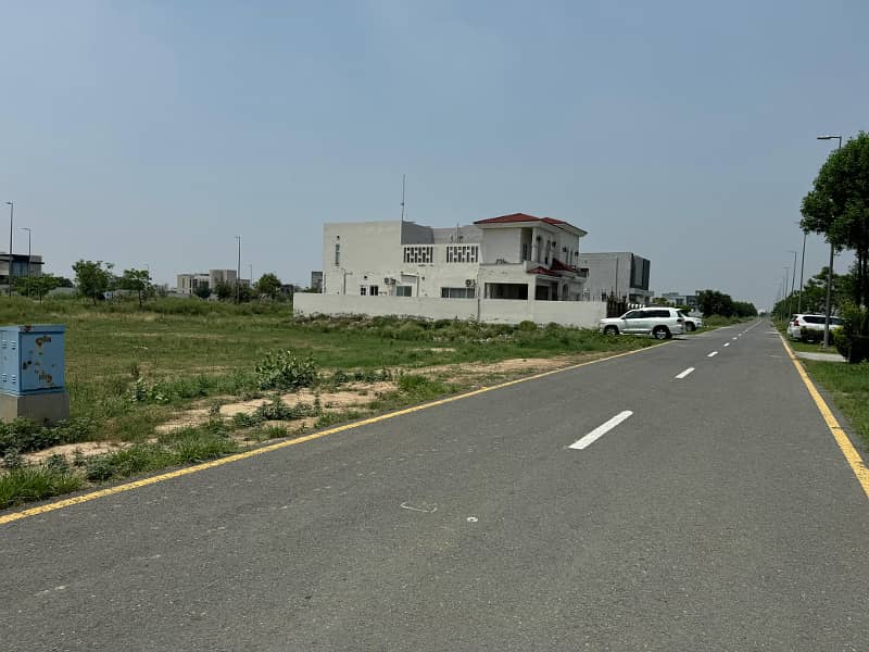 1 Kanal Corner Residential Plot No U Block For Sale Located In Phase 7 DHA Lahore 4