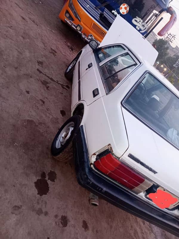 Nissan Sunny 1986 11