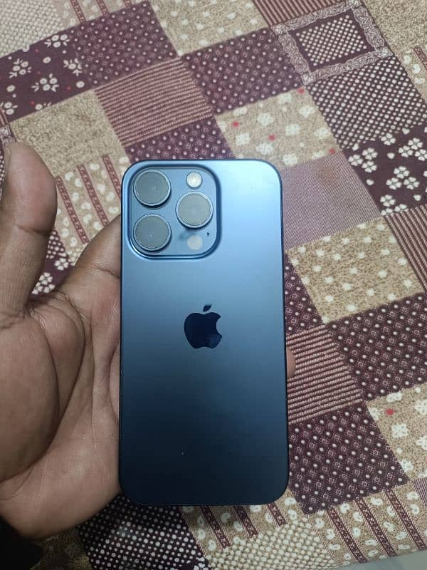 iphone 15 pro 256GB 0