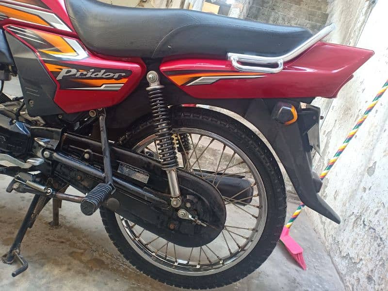 Honda pridor 100 cc 2