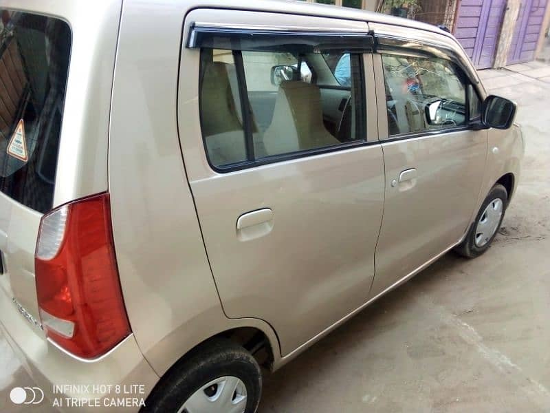 Suzuki Wagon R 2017 4