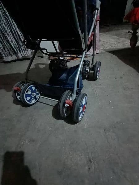 6 month used walker all ok condition 2