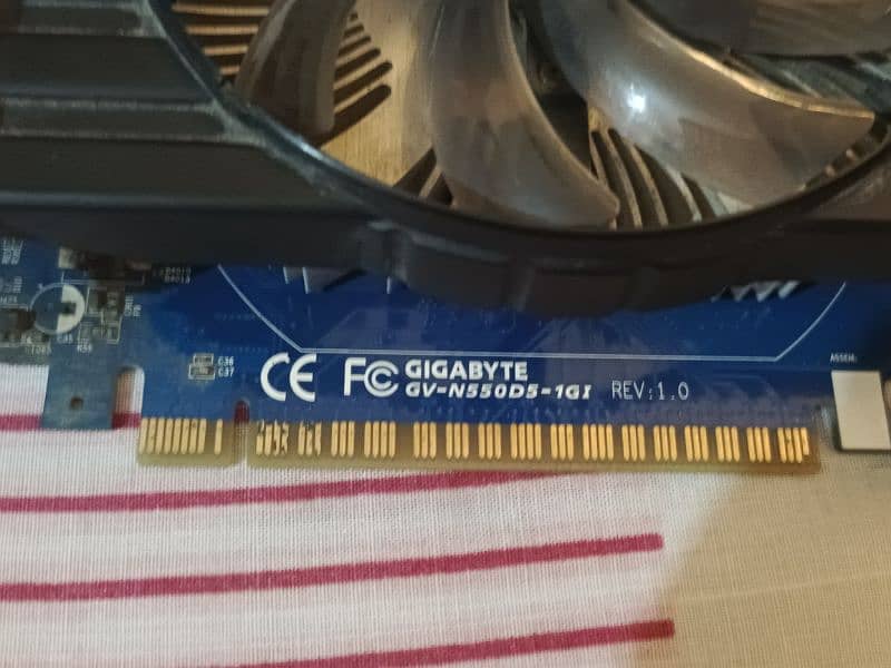 gigabyte 550 ti 1