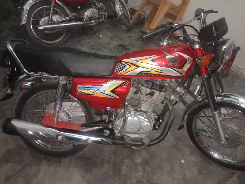 Honda cg125 2015 but like new 3