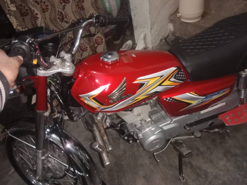 Honda cg125 2015 but like new 4