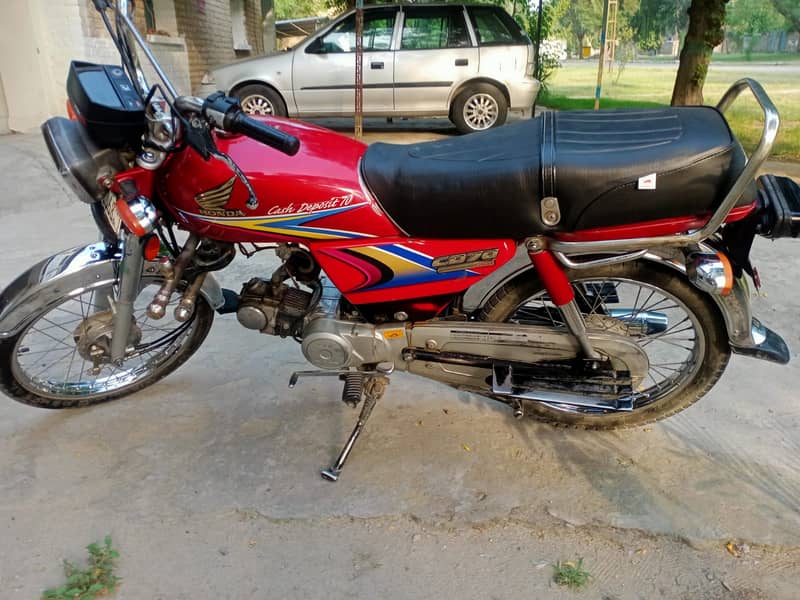 Honda CD-70 2010 model  price 65K. 2