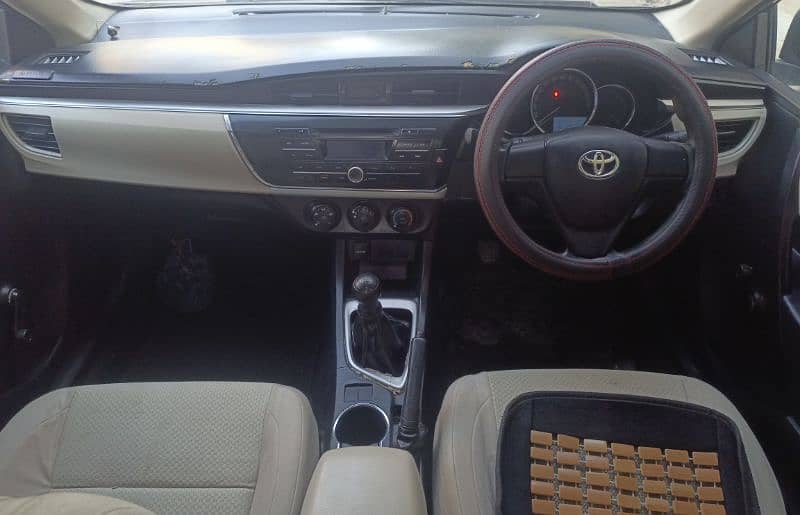 Toyota Corolla XLI 2015 12