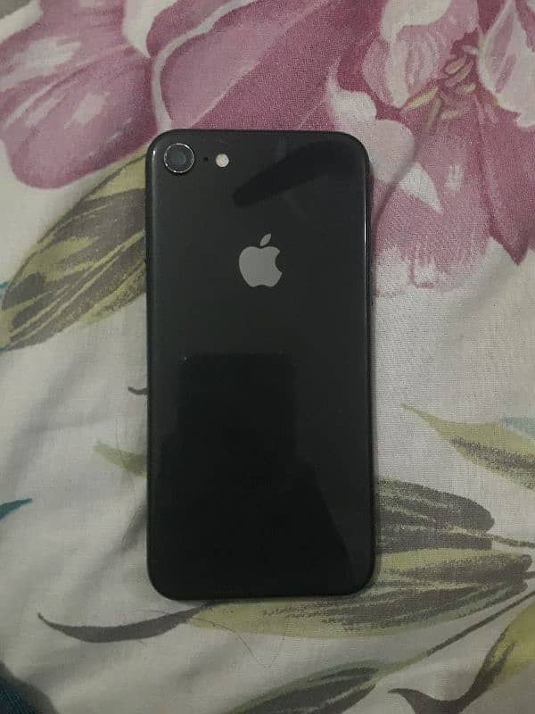 iphone 8 in good condition for sale 0