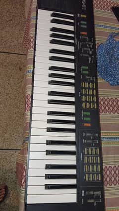 Yamaha Piano PSR-11