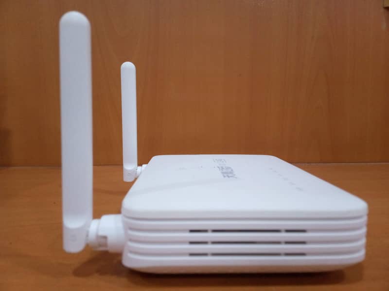 Huawei HG8145C5 fiber Optic Wifi Router Xpon/Gpon/Epon supported 4