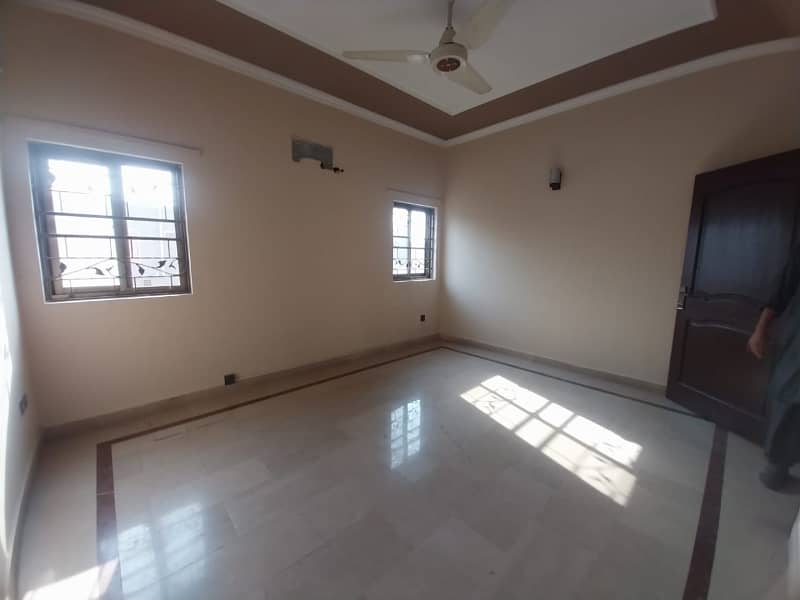 1 Kanal Upper Portion Available For Rent Good Location 9