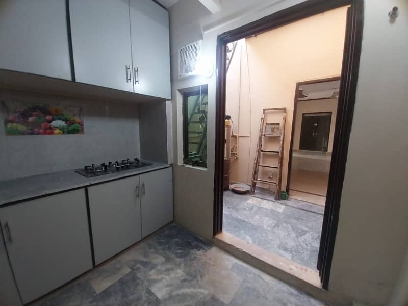 1 Kanal Upper Portion Available For Rent Good Location 10