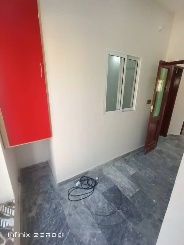 Formanite Housing Scheme 4 Marla Upper Portion For Rent For 3