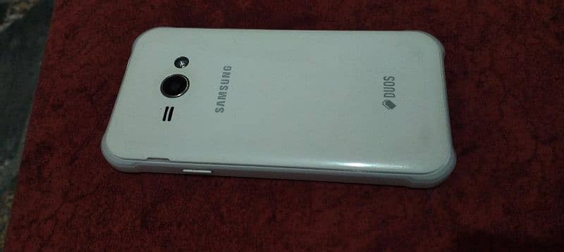 Samsung J1 ace 6