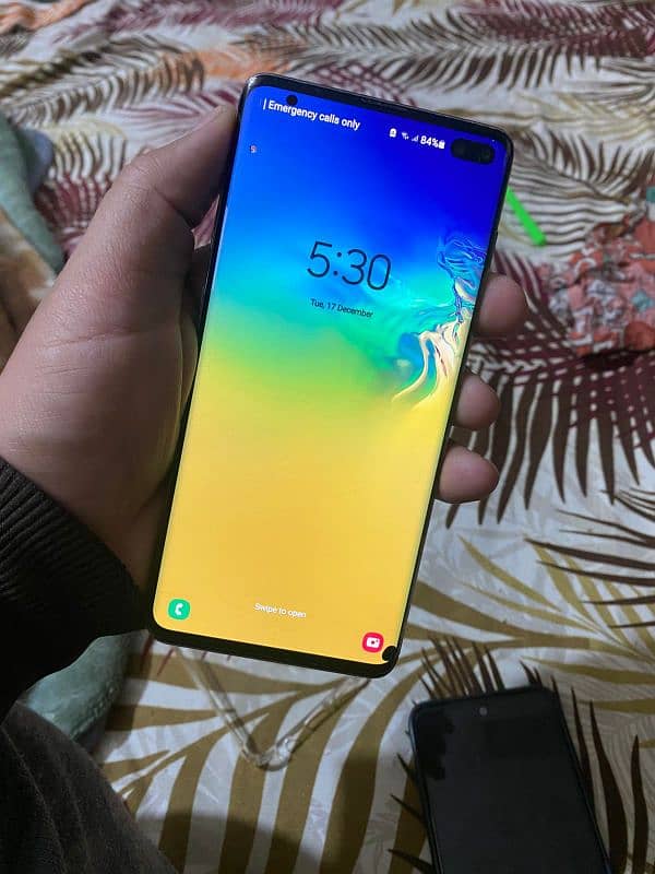 Samsung S10+ 1