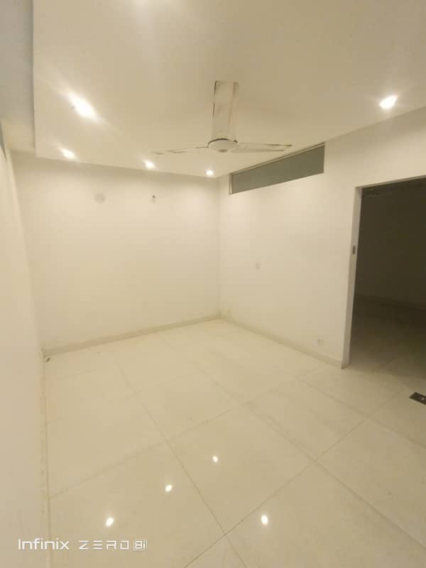 4 Marla Office Available For Rent Good Location 8