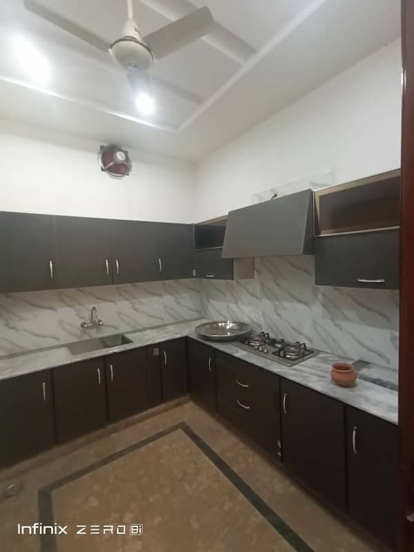 10 Marla Upper Portion For Rent Good Location New House 4