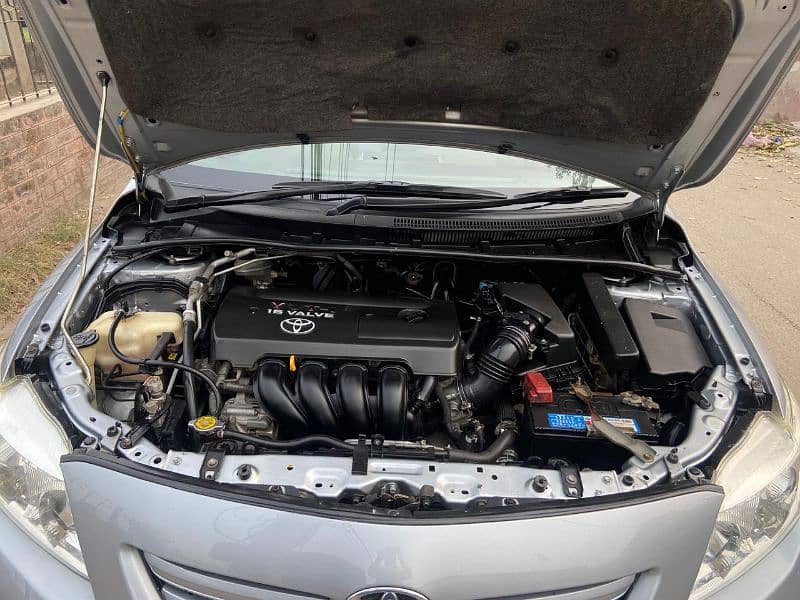 Toyota Corolla Altis 2010 6