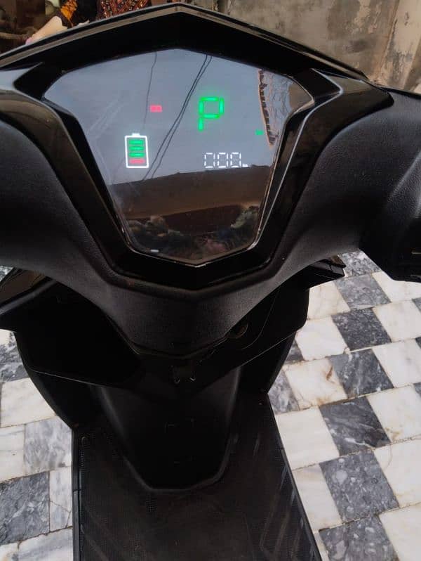 Jolta electric scooter black color 0