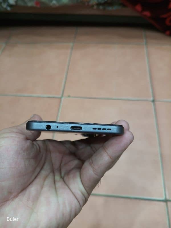 infinix Hot 50pro 8+128 3