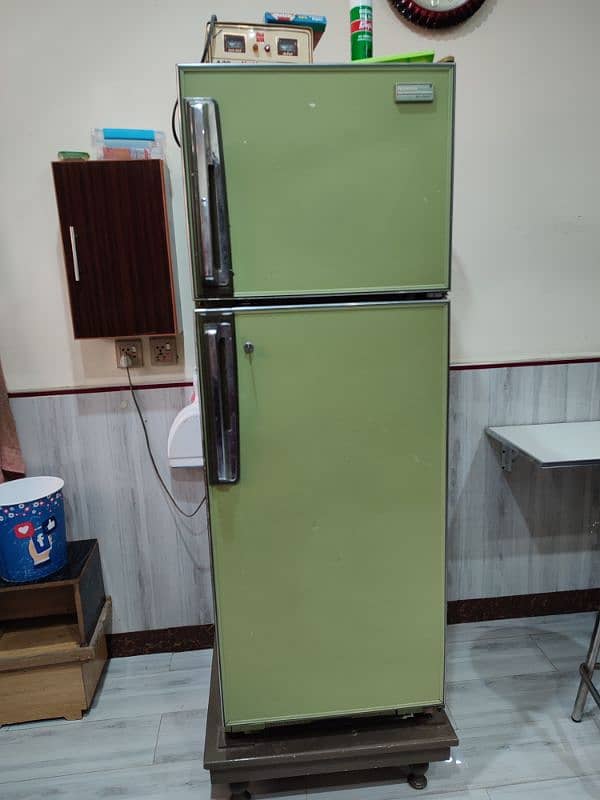 Japani Fridge/refrigerator 0