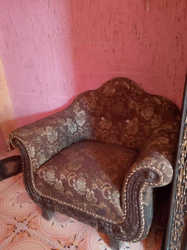 sofa set for sale good condition 5 seater 1