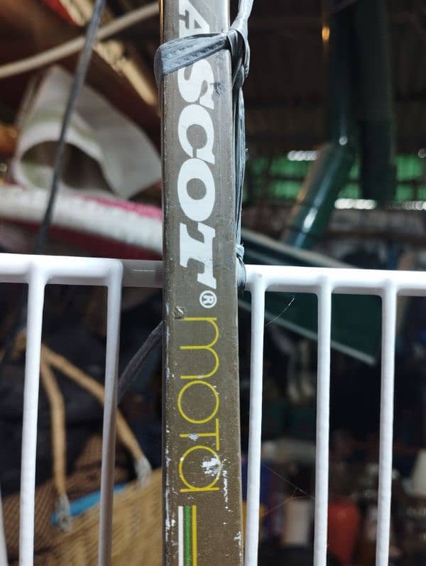 Ascot Mota SQ-350 Wooden Vintage squash Racket 1