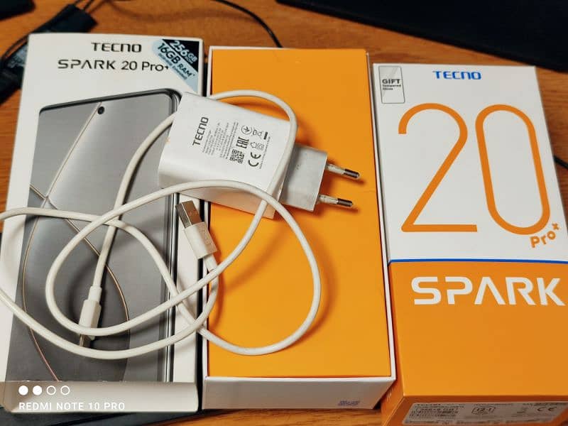 Tecno Spark 20 Pro Plus (8+8-16GB / 256GB) 7