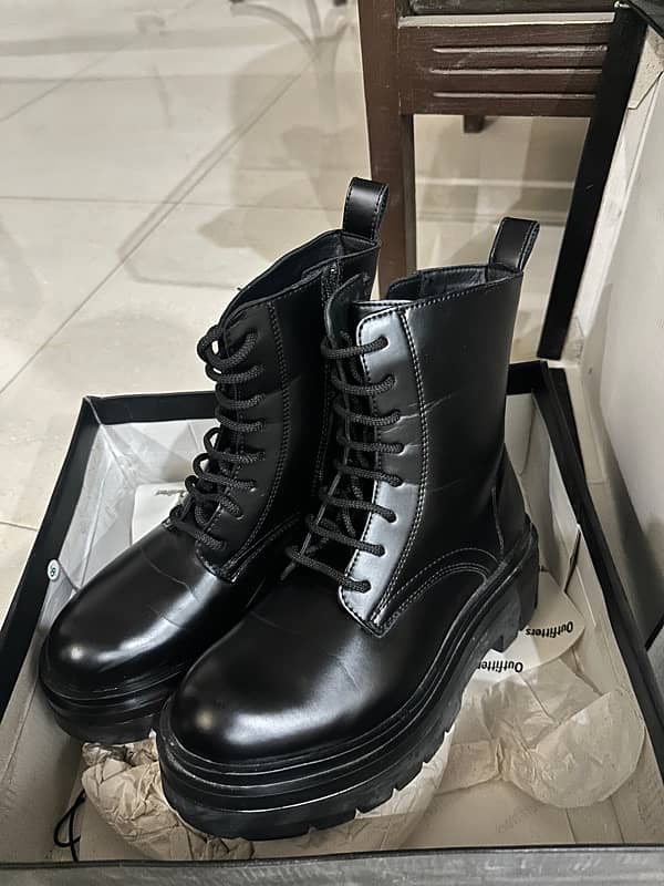 lace up high ankle combat boots 1