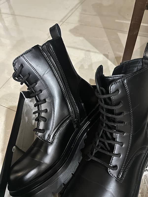 lace up high ankle combat boots 2