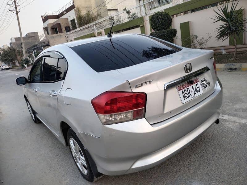 Honda City IVTEC 2009 JUST A LIKE BRAND NEW CAR urgent sale 12