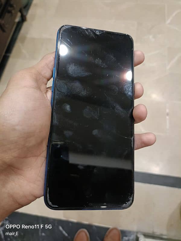 realme 5 mobile phone - 4,64 1