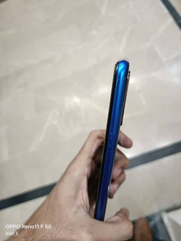 realme 5 mobile phone - 4,64 3