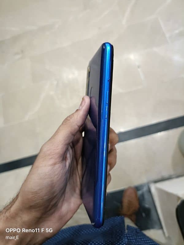 realme 5 mobile phone - 4,64 4