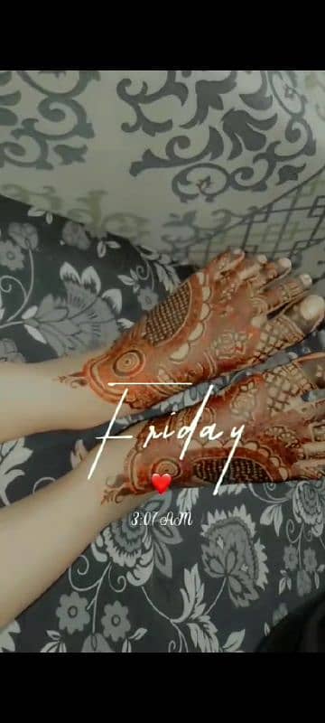 Bridal mehndi artist 2